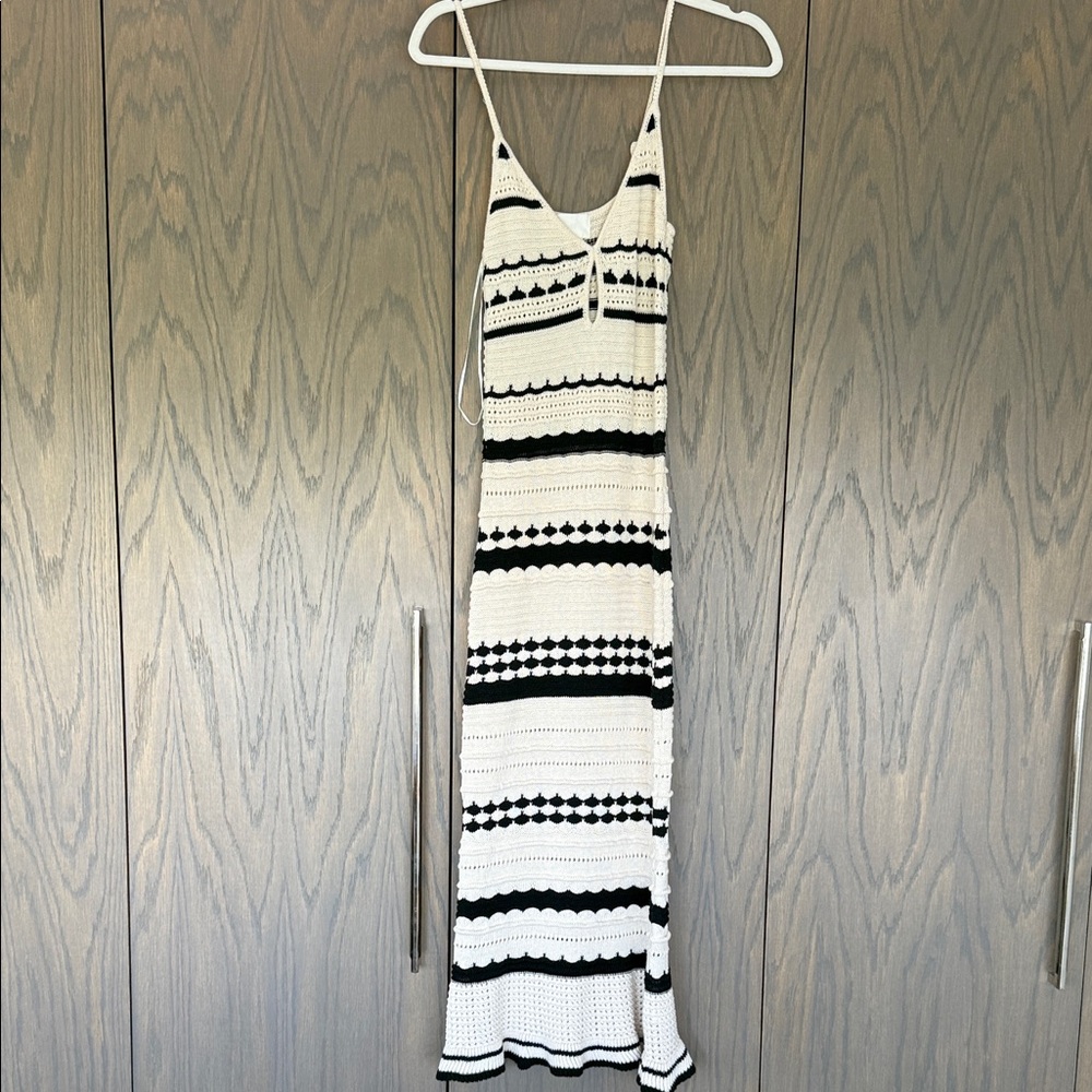 H&M Black and White Patterned Maxi Dress